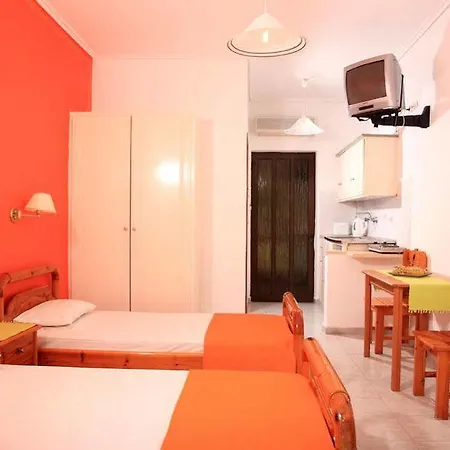 Zakynthos 公寓式酒店 Kalamákion